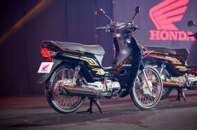 Honda Dream 2025 ra mắt: Tem mới, mặt đồng hồ về Việt Nam dễ trên trăm triệu  第8张