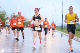 Thai phụ 29 tuần hoàn thành 5km ở VM Hạ Long 