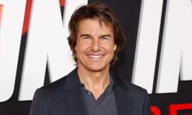 Tom Cruise 'trả phí đại học cho con gái' 