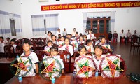  Trao hơn 8 tỷ đồng học bổng cho học sinh, sinh viên khó khăn 