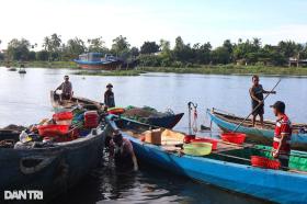 Làng chuyên nghề đảo nước, lọc ruột tại Quảng Nam