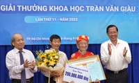  Ông Phan Văn Mãi trao giải thưởng Trần Giàu 2024 第5张