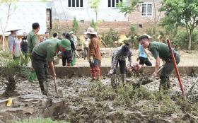 Công an tỉnh Yên Bái đón nhận Huân chương Bảo vệ Tổ quốc hạng Ba