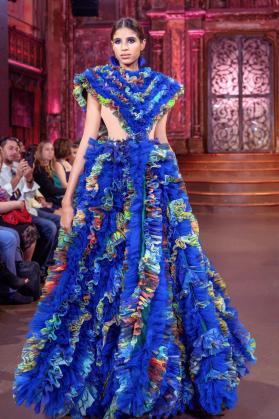 Tuyết Lê trình diễn thời trang tại New York Couture Fashion Week