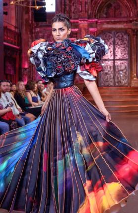 Tuyết Lê trình diễn thời trang tại New York Couture Fashion Week