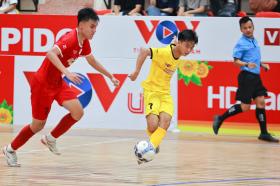 Xác định 2 đội vào chung kết giải futsal sinh viên khu vực Hà Nội 2024