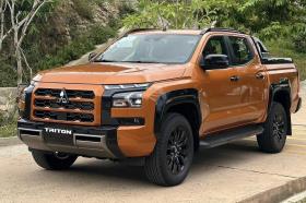 Đối thủ của Ranger và Hilux có giá từ 655 triệu đồng, thêm trang bị an toàn