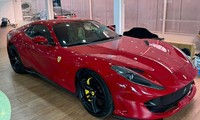  Siêu xe Ferrari F430 cháy rụi khi đang đổ xăng 